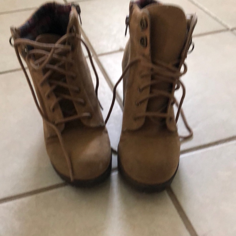 Brown ankle boots
